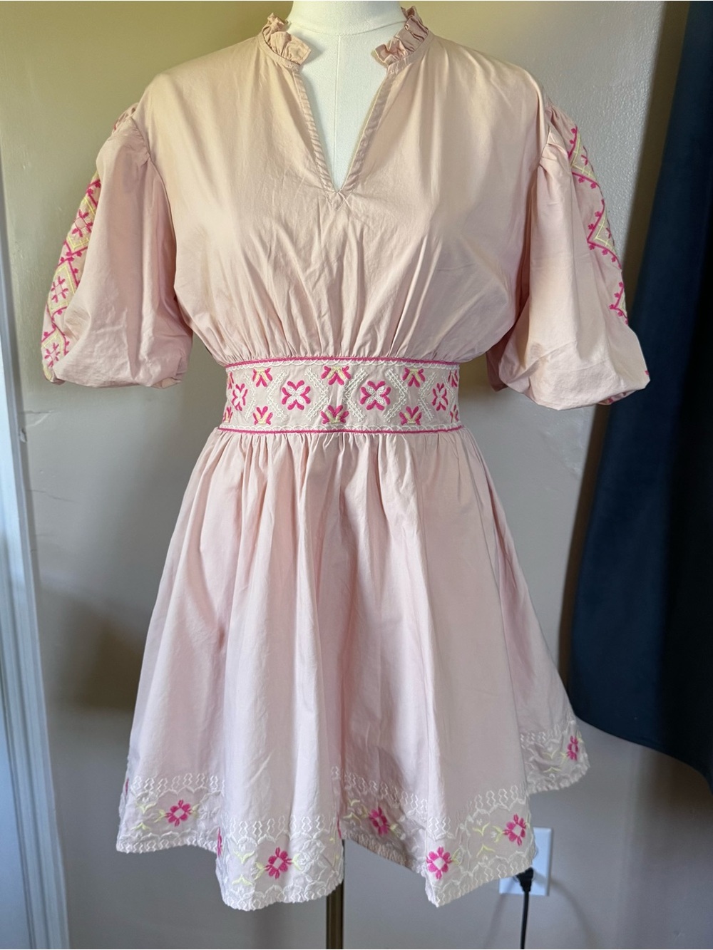 Karlie Peach Color Puffy Sleeve Embroidered Details Floral Geometric 100% Cotton